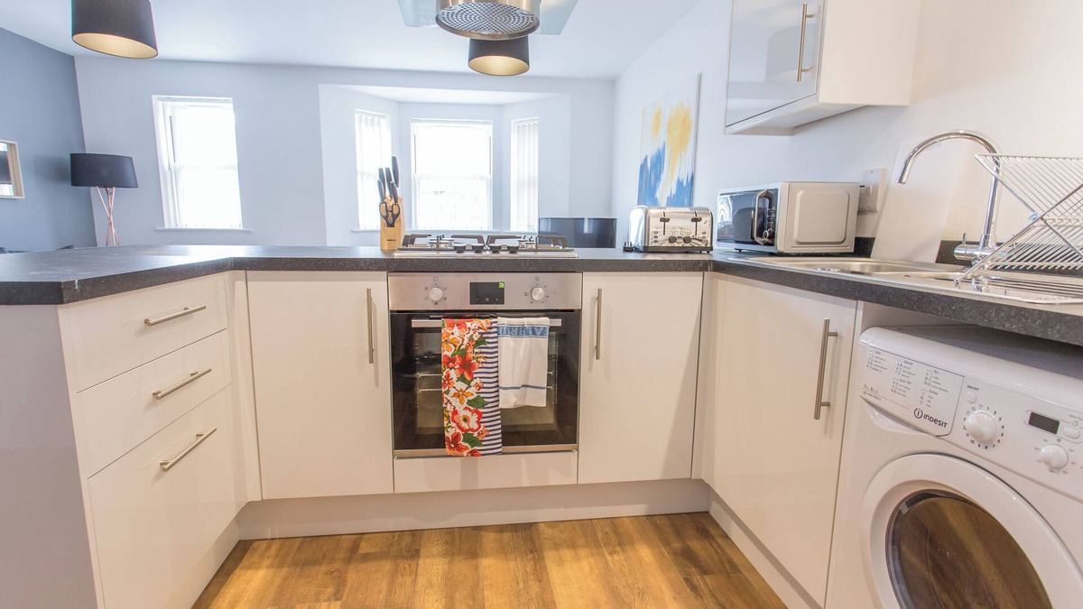 Cowley Apartment | Rana Ct 10 (The Sheldonian Suite) | 1 Bed Apt