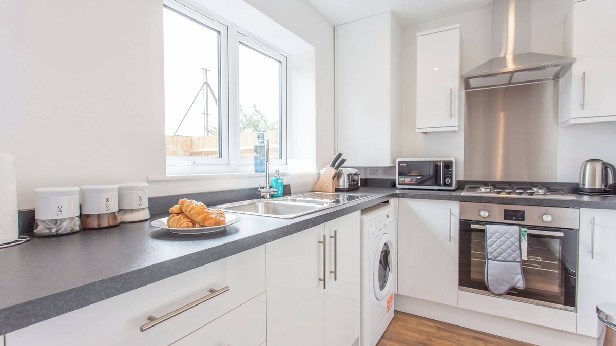 Cowley Apartment | Rana Ct 2 (Tolkien Suite) | 1 Bed Ground Floor Apt.