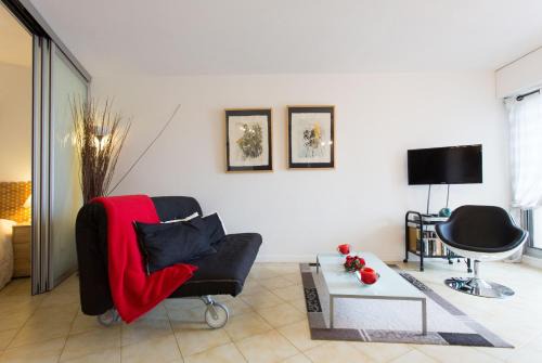 La Napoule Apartment | Rana's flat