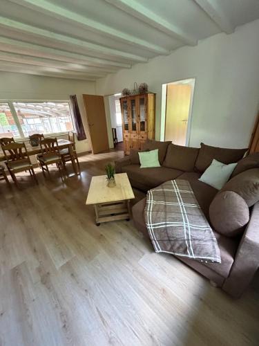 Kirn Apartment | Ranch Apartment
