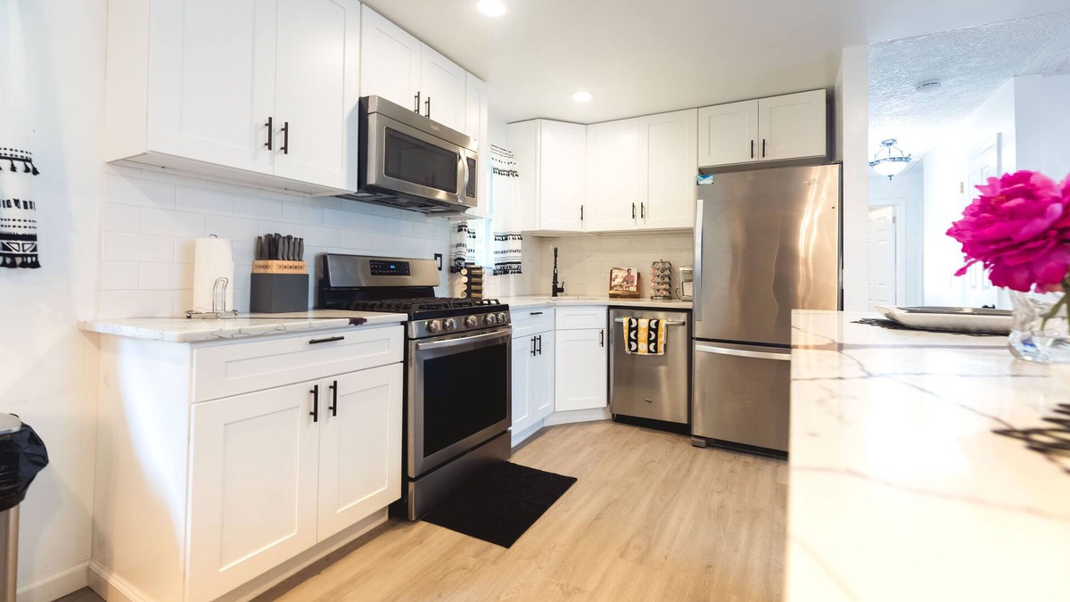 Piscataway House | Ranch Haven BnB: Sleeps 17 Guests!