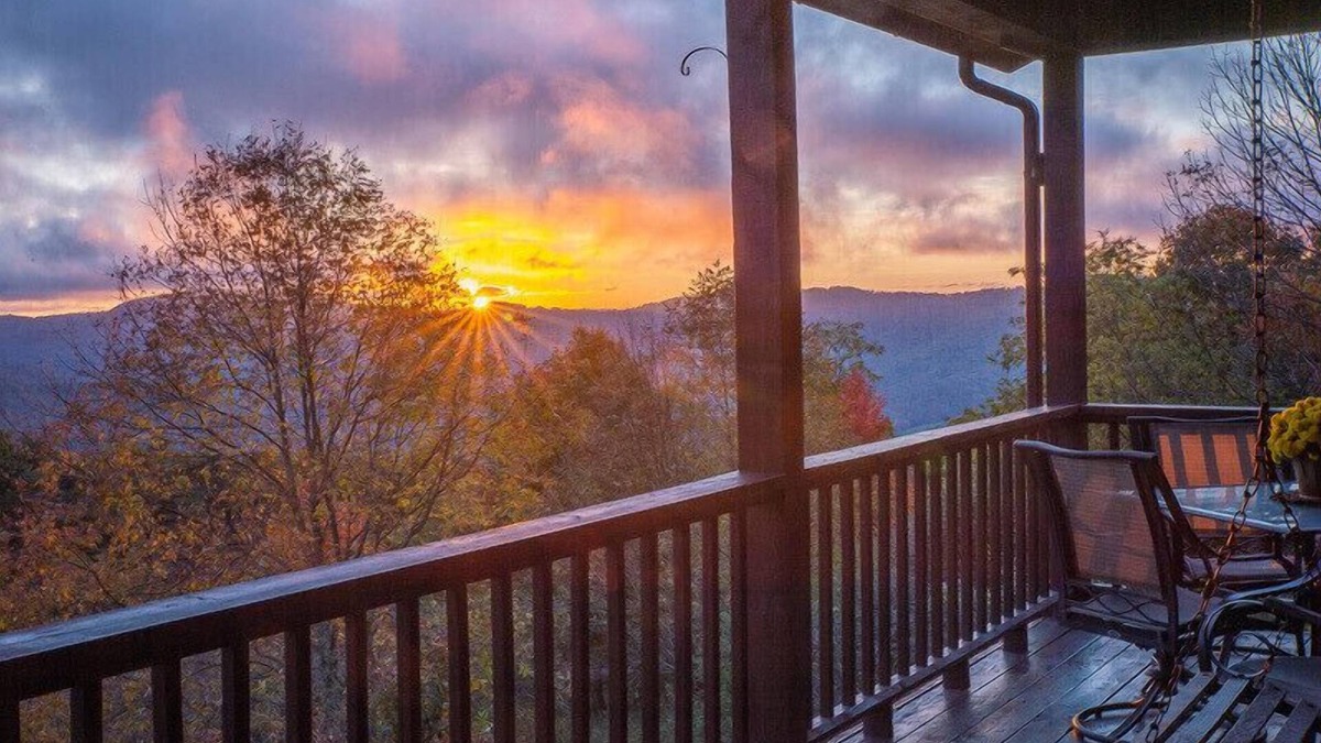 Dryfork House | Ranch Home w/Rolling Hill Views & Hot Tub
