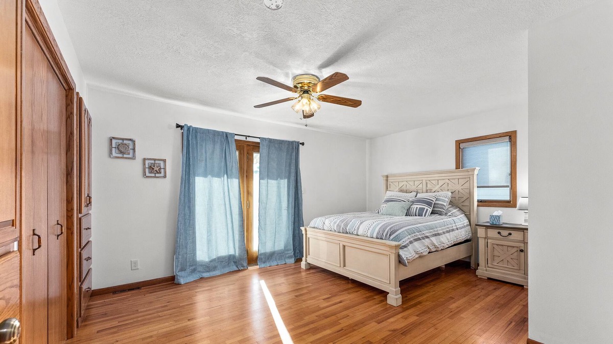 Sioux Falls House | Ranch Poolhouse with Attached 2 Stall Garage