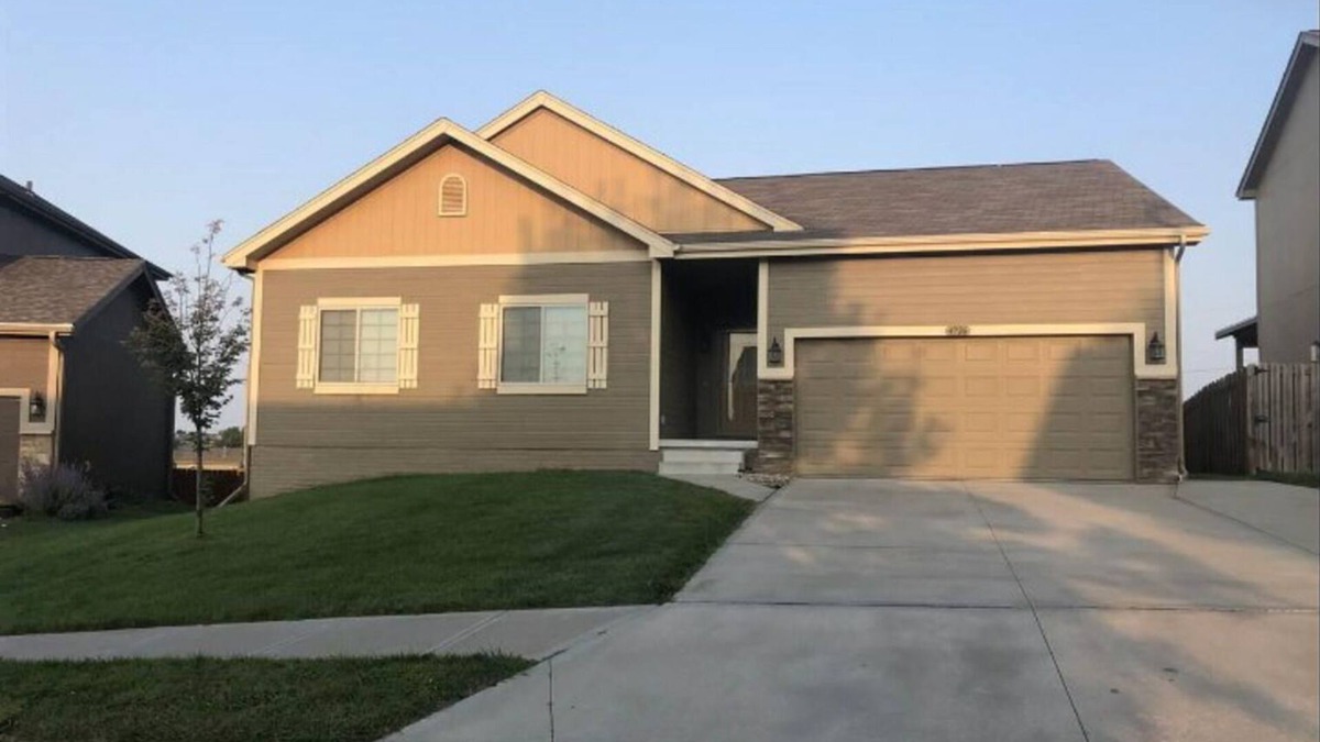 McArdle House | Ranch style Home Located in West Omaha