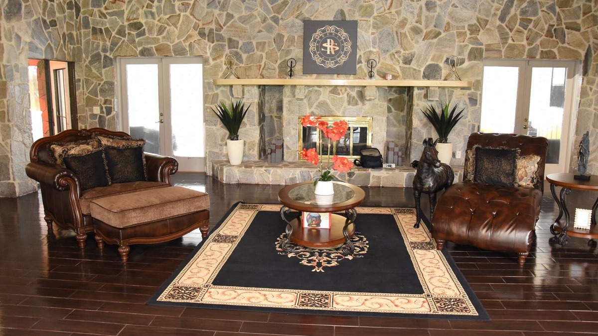 Fairvilla House | Ranch Style Mansion