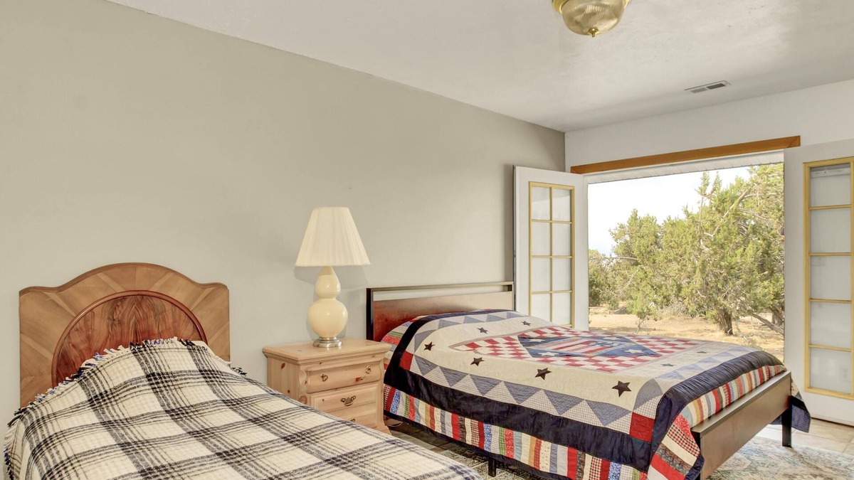 Spring City Apartment | Ranchette Ponderosa - The Freemont #2 at Wind Walker Homestead, Sleeps 7