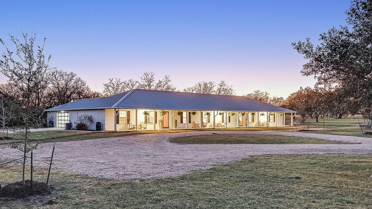Round Top House | RanchHouze in Round Top
