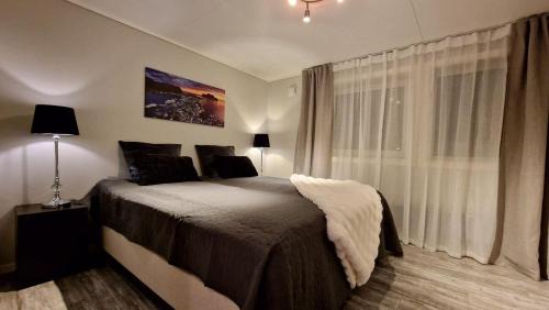 Sula Apartment | Rancho Apartment with King size bed