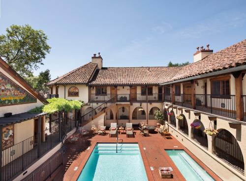 Rutherford Hotel | Rancho Caymus Inn