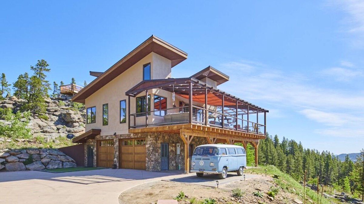 Black Hawk House | Rancho la Chula - close to Nederland, Colorado and Eldora Ski Resort!