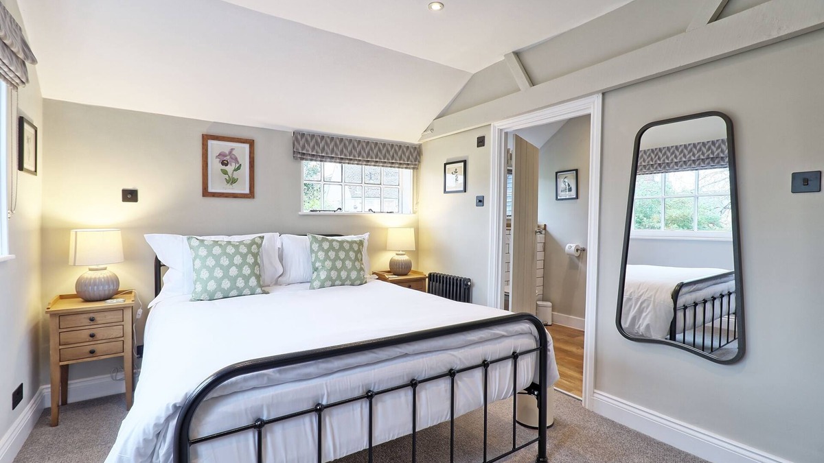 Coggeshall Hotel | Ranfield’s Brasserie Hotel Rooms