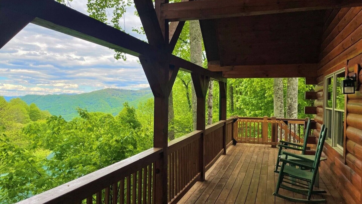 Maggie Valley House | Range Views - Sleeps 6, Firepit, Hot Tub