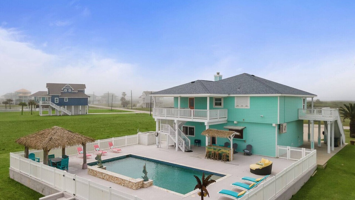 Indian Beach House | Rangers Resort – Relaxing Coastal Oasis with Pool
