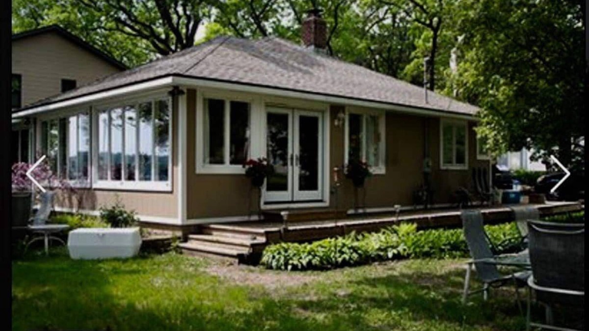 Lake St. Croix Beach Cottage | RARE 3 MONTH OPTION Luxury Cottage on the scenic St.Croix near Afton Alps