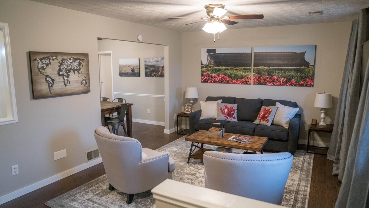 Dry Ridge House | Rare 4 Bedroom Near Ark Encounter
