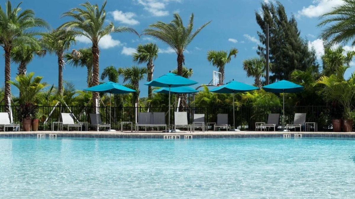 Port Canaveral Hotel | Rare Find! 2 Convenient Units! Kitchenette, Pool, Free Breakfast!