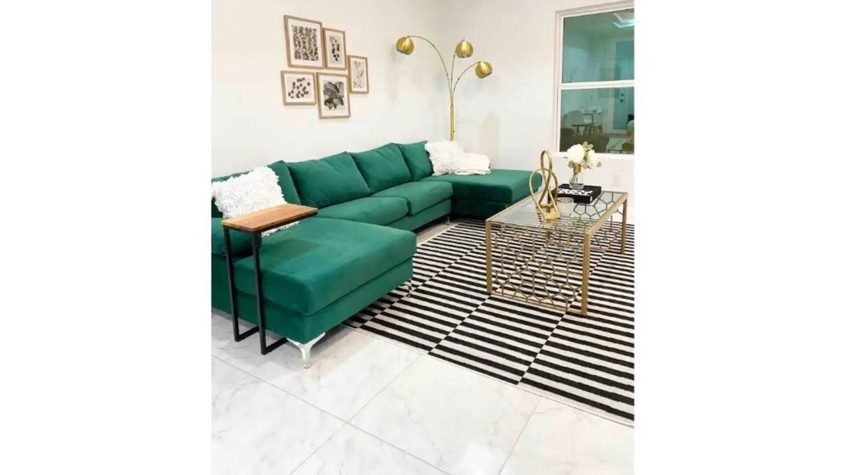 San Juan Apartment | ::RARE FIND:: 3 Bd Apt. On the expressway
