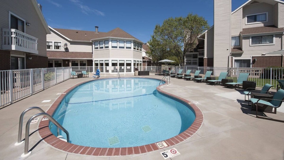 Eagan House | Rare Gem! Onsite Pool, Pet-Friendly Property Close to Cascade Bay Waterpark