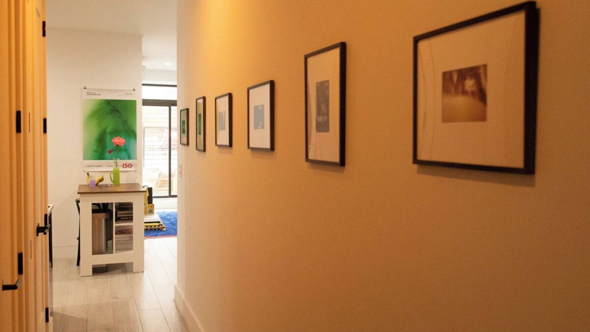 Bushwick Apartment | RARE. Patio. Fire pit. BBQ. Private. Modern Amenities.