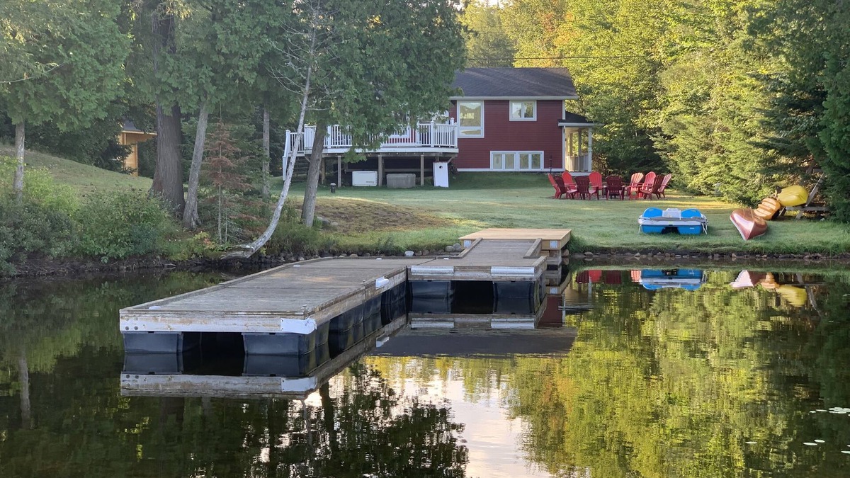 Perry Cottage | Raspberry Bay lake Cottage . a great vacation experience