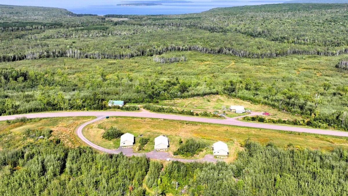 Bayfield Cabin | Raspberry Island Lighthouse Overlook Cabins in Bayfield