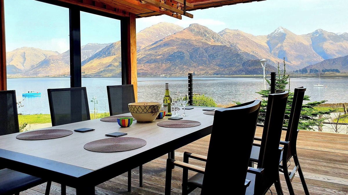 Ratagan Cottage | Ratagan Lodge is one of a kind and the rarest of finds.