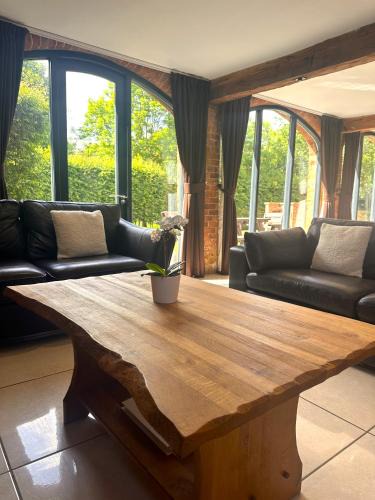 Towcester House | Rats Retreat at Tove Valley Cottages