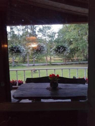 Jarva County Bed & Breakfast | Rava möis