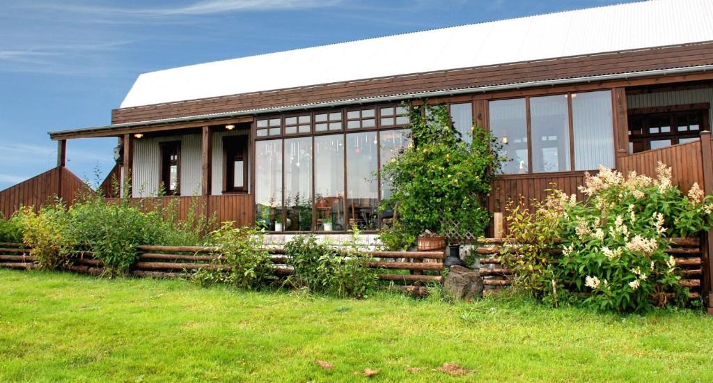 Keflavik Bed & Breakfast | Raven's Bed