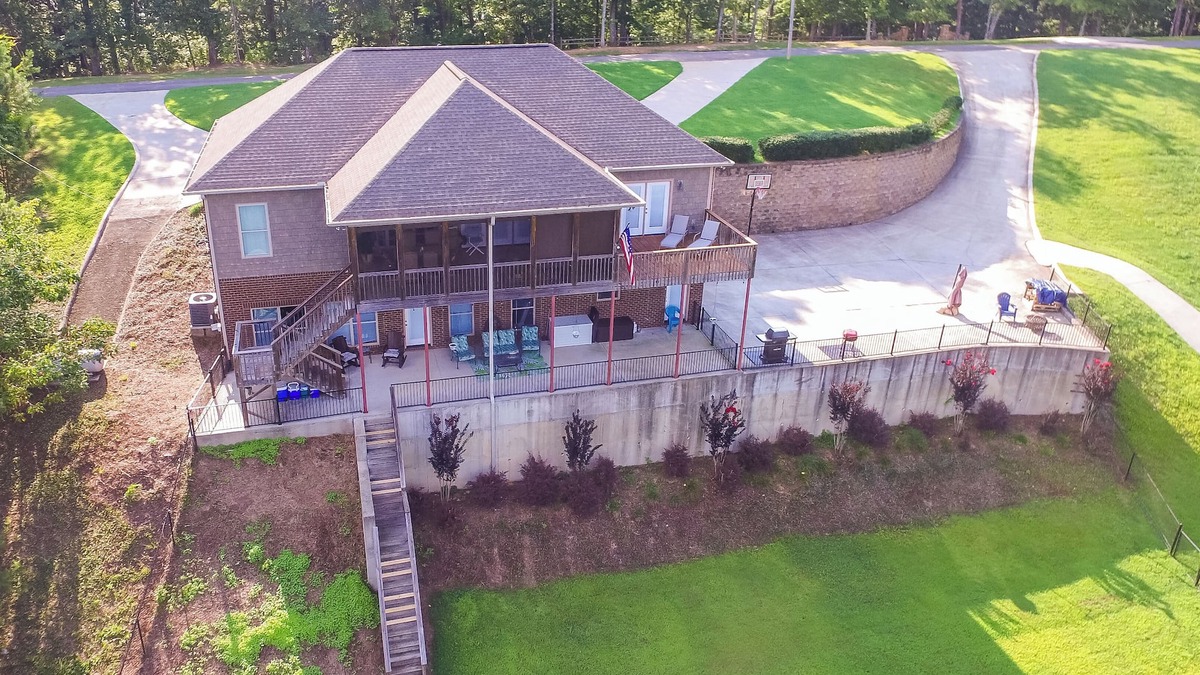 Crane Hill House | Raven's Nest: 4 BR, 3.5 BA in Crane Hill, Sleeps 10