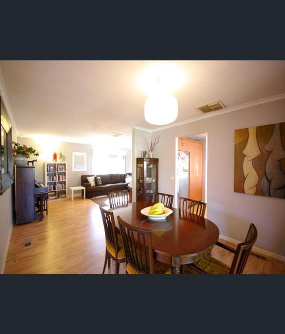 Endeavour Hills House | ravenhill house