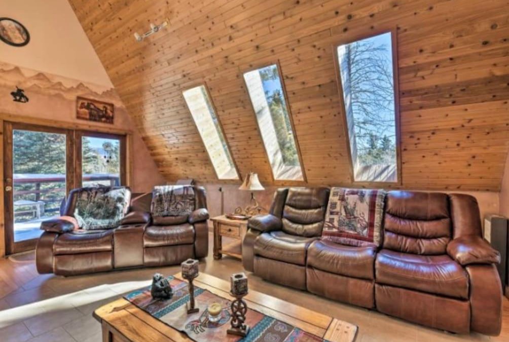 Angel Fire House | Raven’s Nest Cabin with Glowing Bocce Ball Court
