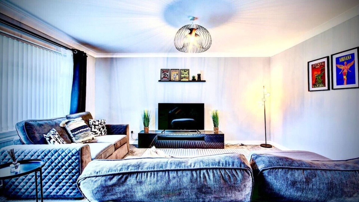 Irvine House | Ravenscroft - Coorie Doon - 3 Beds - Irvine