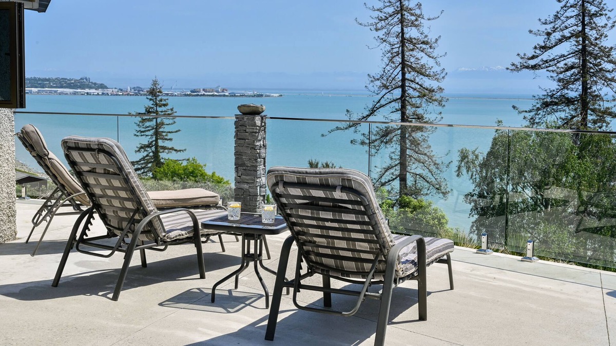 Atawhai House | Rawhitiroa - Nelson Vacation Home