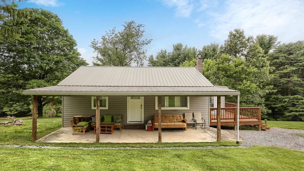 Hesston House | Raydream- Aunt Susies- Raystown Lake- 7 Points
