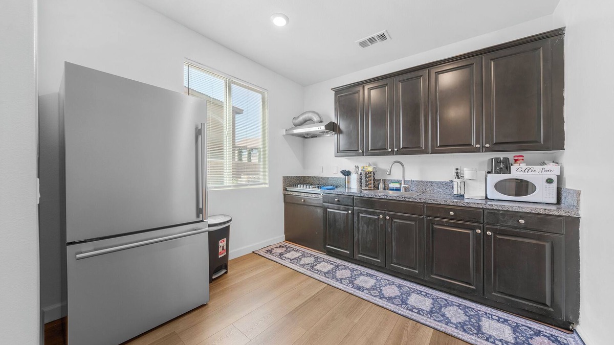 Mira Loma Cottage | RBD near the airport