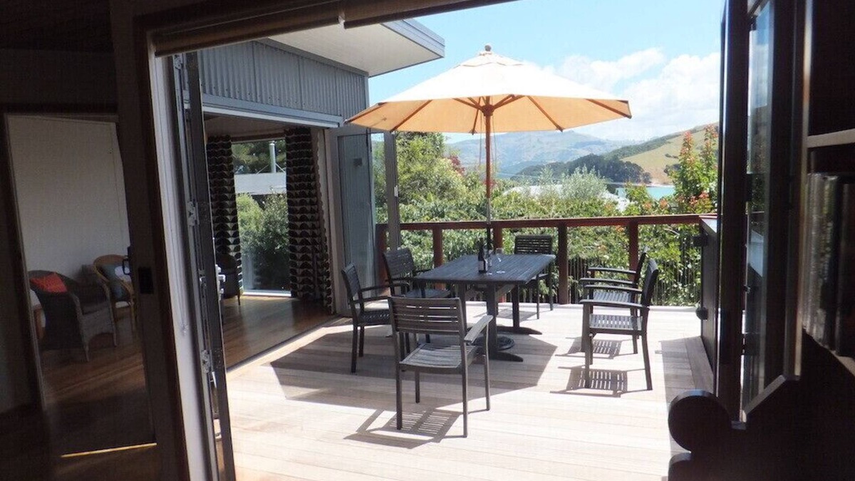 Akaroa House | Re-Built Bach to modern day Kalamata