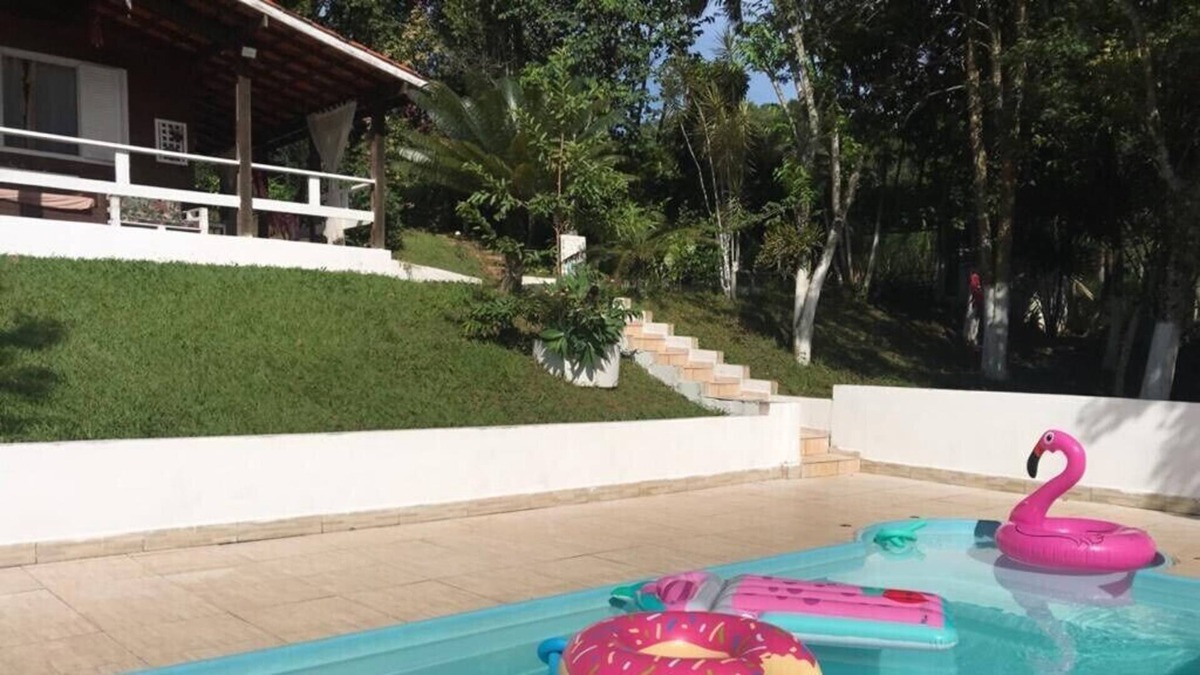 Aruja House | RECANTO DA PAZ SITE WITH POOL IN ARUJA