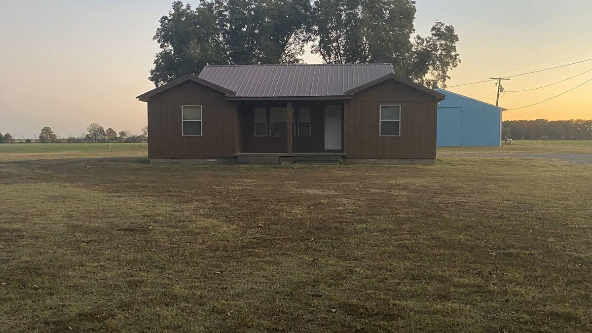 Gregory Cabin | Recent Remodel 2-bedroom 1 bath. Minutes from Steve N Wilson Raft Creek WMA