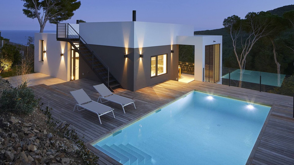 Sa Tuna Villa | Recent villa, 3 bedrooms/8 beds, sea view, quiet, private pool, 5 mins walk to the beach