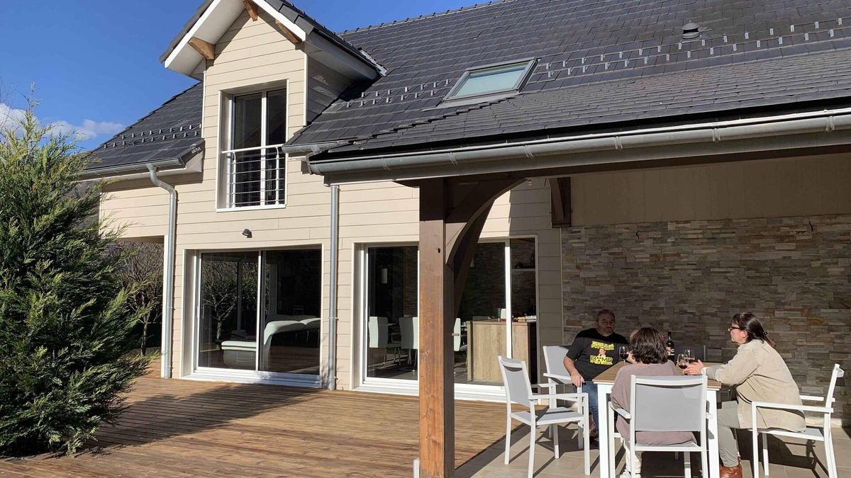 Saint-Mamet House | Recent villa with great comfort, air conditioning, 3 bedrooms, 3 shower rooms, garden