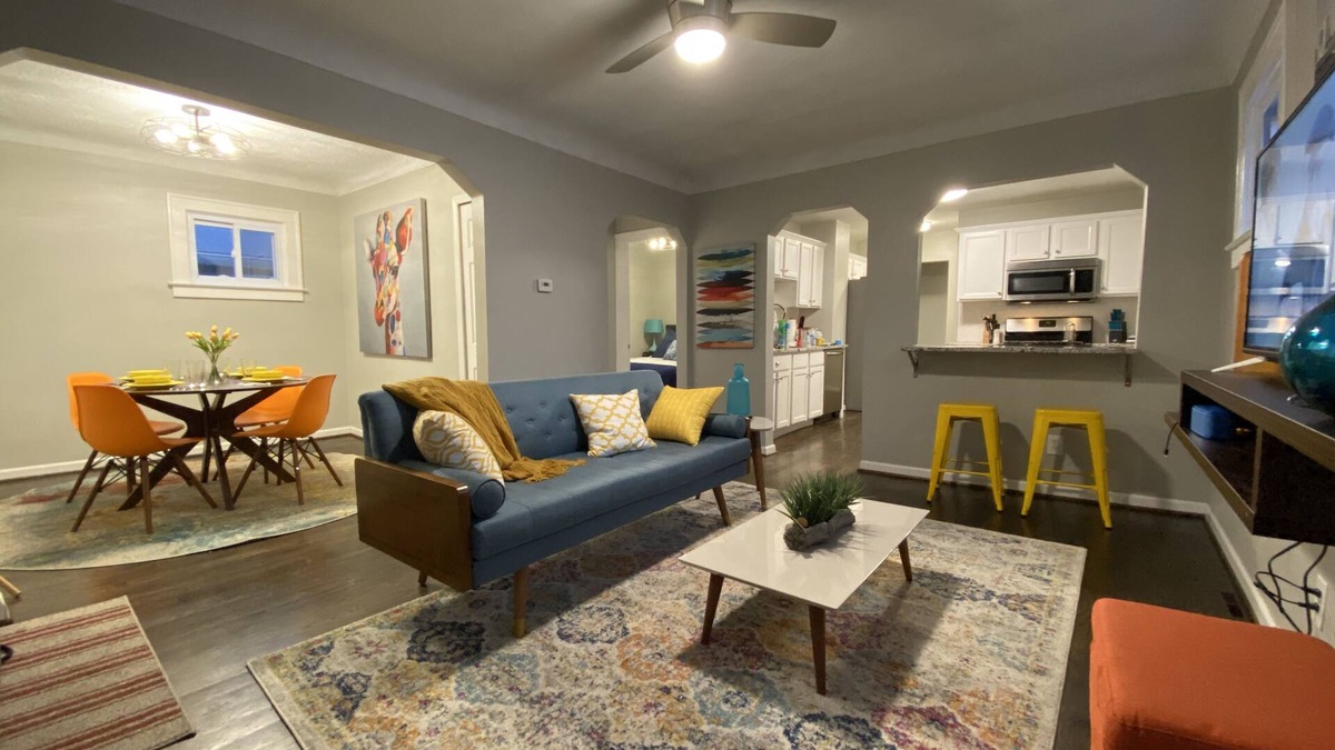 Ferndale House | Recently remodeled, comfy two bedroom house sleeps four, plus office.