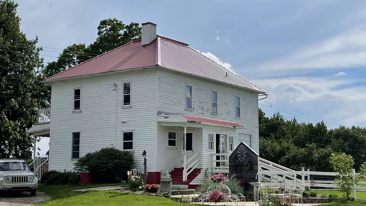 Snover Other | Recently Remodeled Cozy Farmhouse located in Marlette