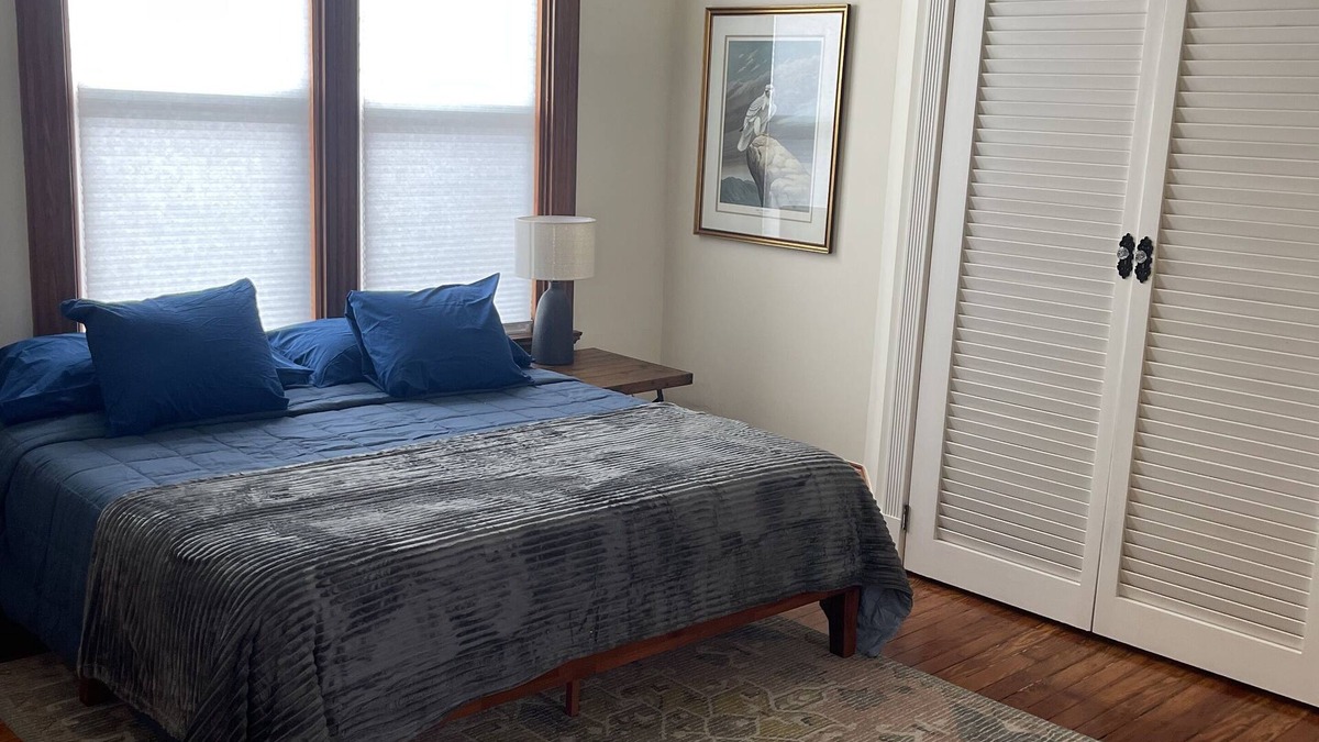 Latonia House | Recently Remodeled Historic House close to downtown