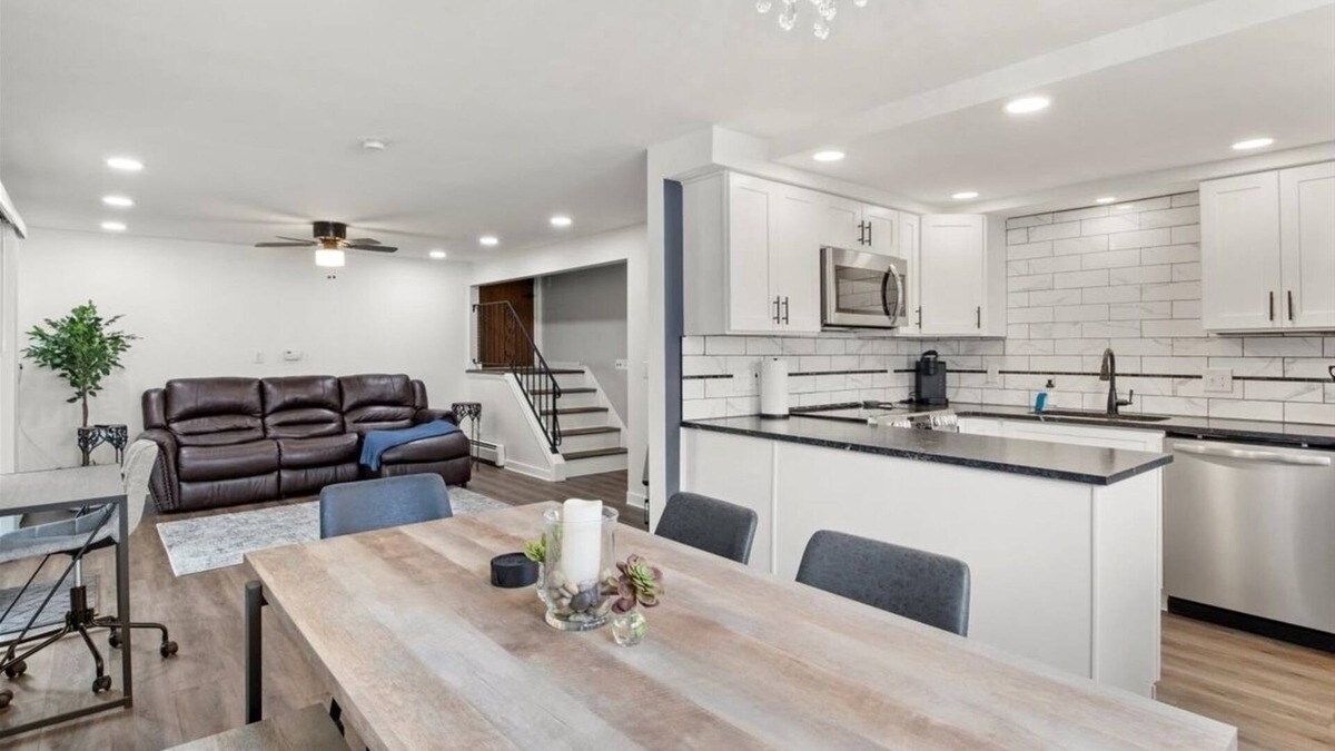 Farmington Apartment | RECENTLY REMODELED! Minutes to Casino, Golfing, Canandaigua Lake, Wineries