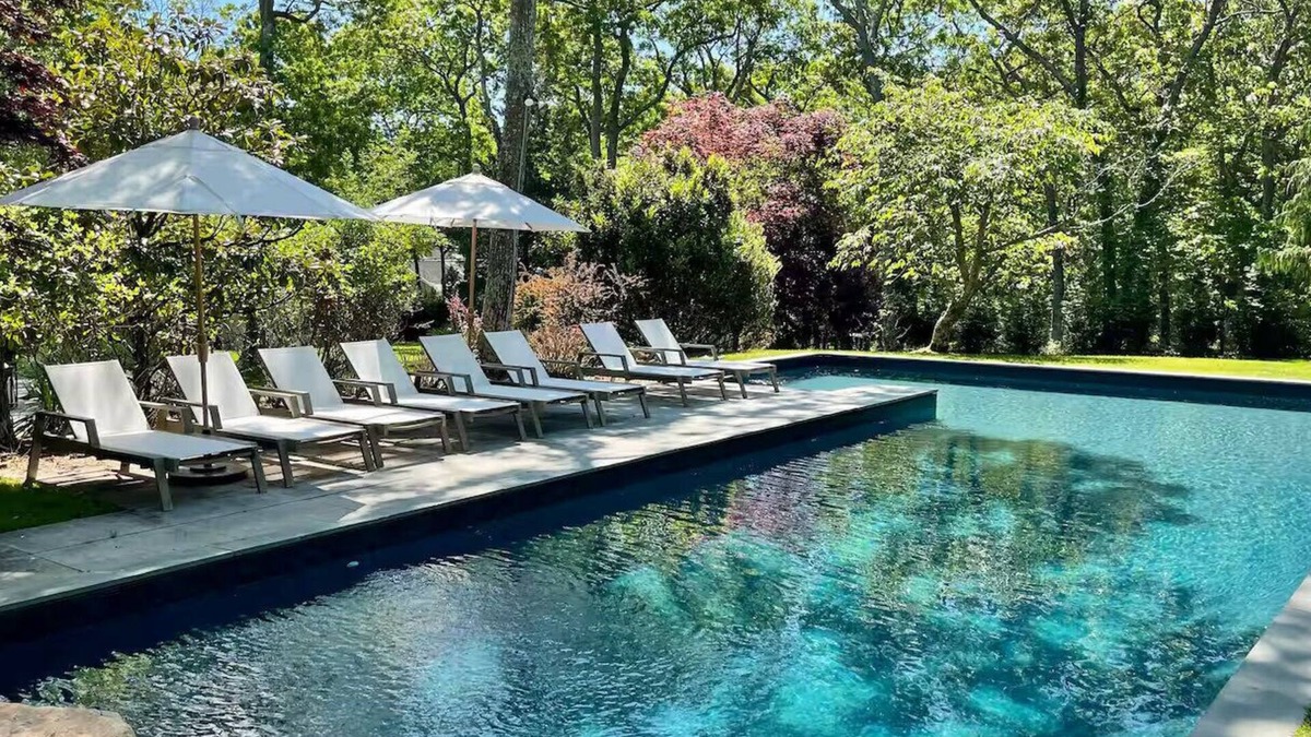 Springs House | Recently Renovated Designers Oasis in East Hampton, Close to Beaches, Great.