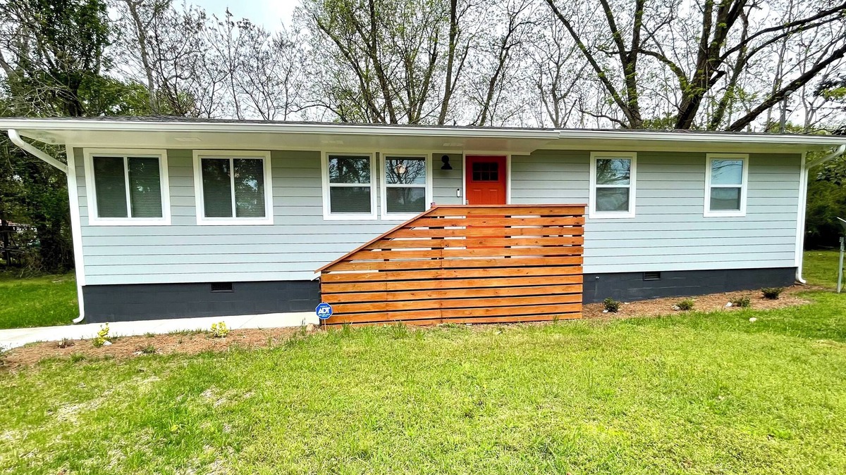 Pine Mountain House | Recently Renovated Near Callaway Gardens