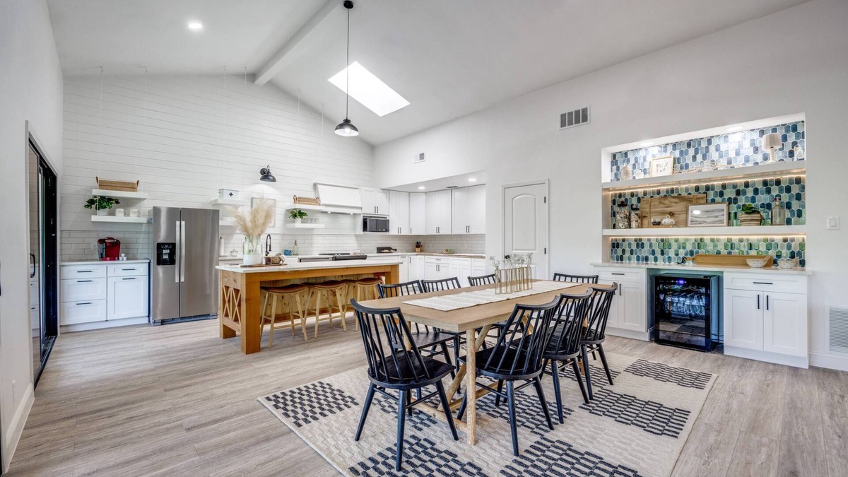 Pottsboro House | Recently Renovated Lake Texoma Luxury Retreat with Designer Interiors