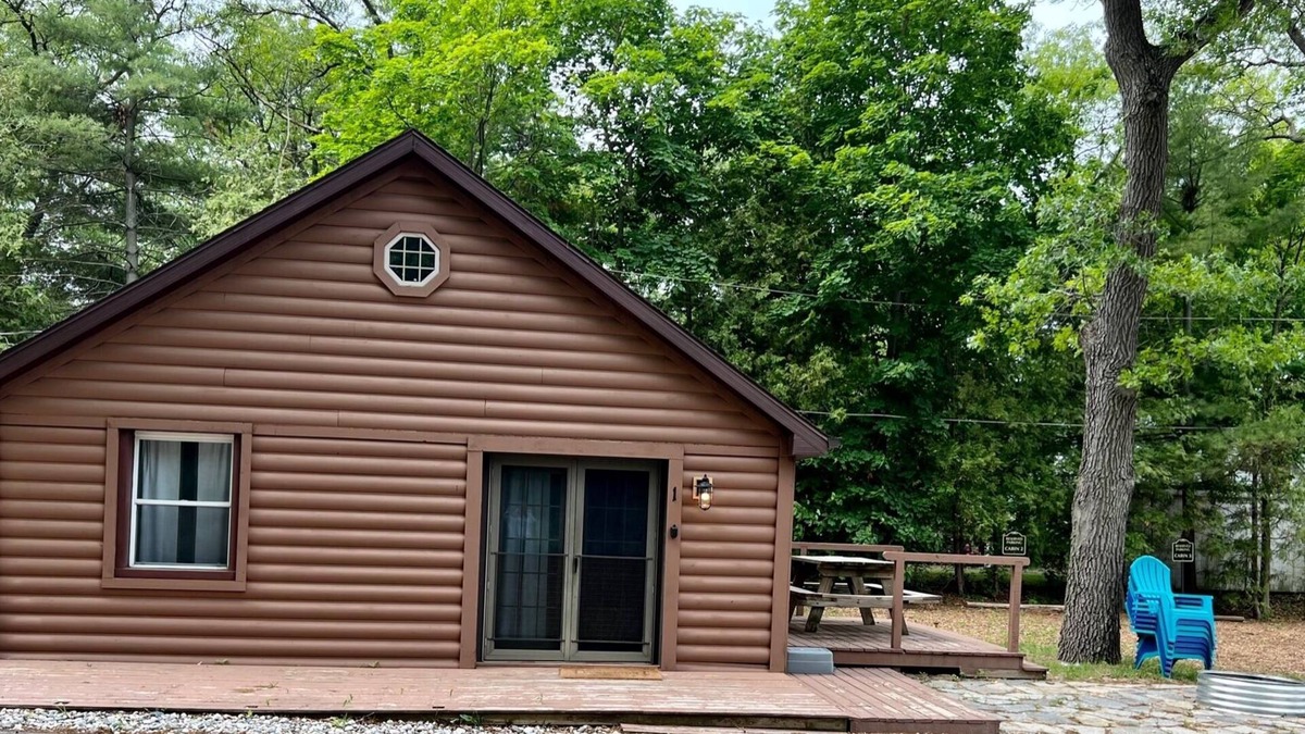 Port Austin Cottage | Recently Updated 3 Bedroom Beachfront Resort Cottage #1