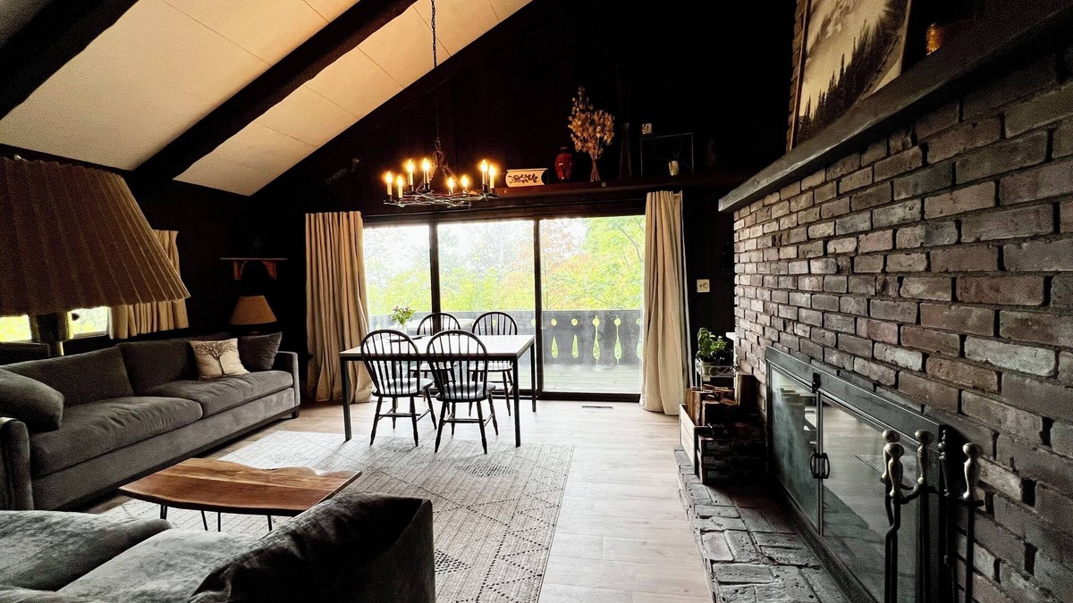 Franconia Ski Chalet | Recently Updated 4 Season Chalet at Cannon Mountain